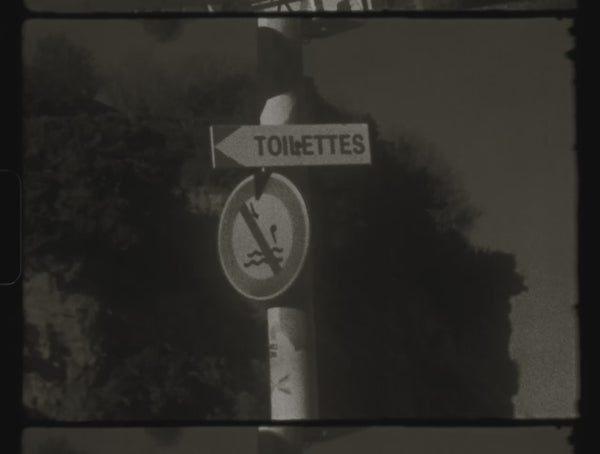 Toilettes sign in biarritz france